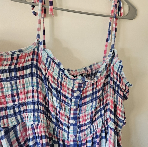 Torrid plaid tank with tie straps - Picture 3 of 9